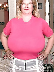 Older girls are seducing their boyfriends